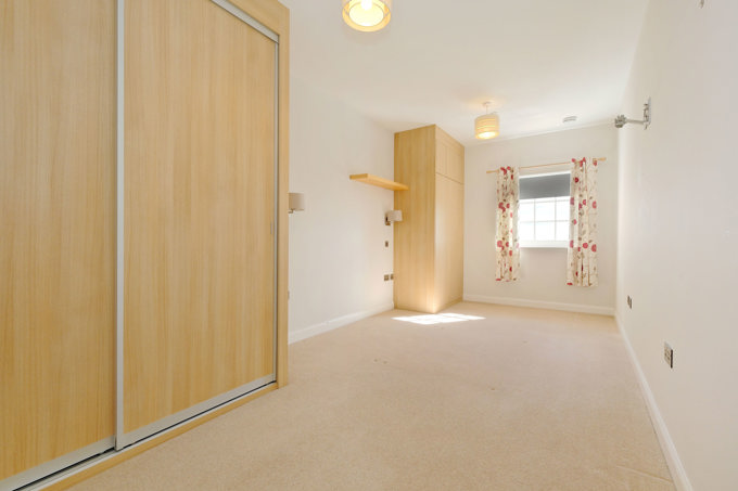 Landale Court 49 (25) 1430