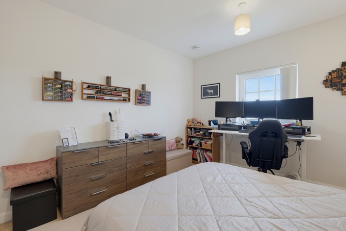 46 Langdale Court- 036.jpg