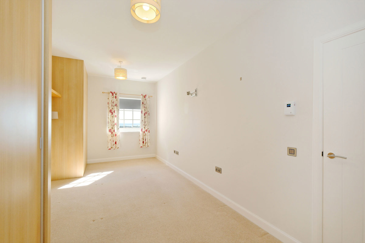 Landale Court 49 (25) 1432