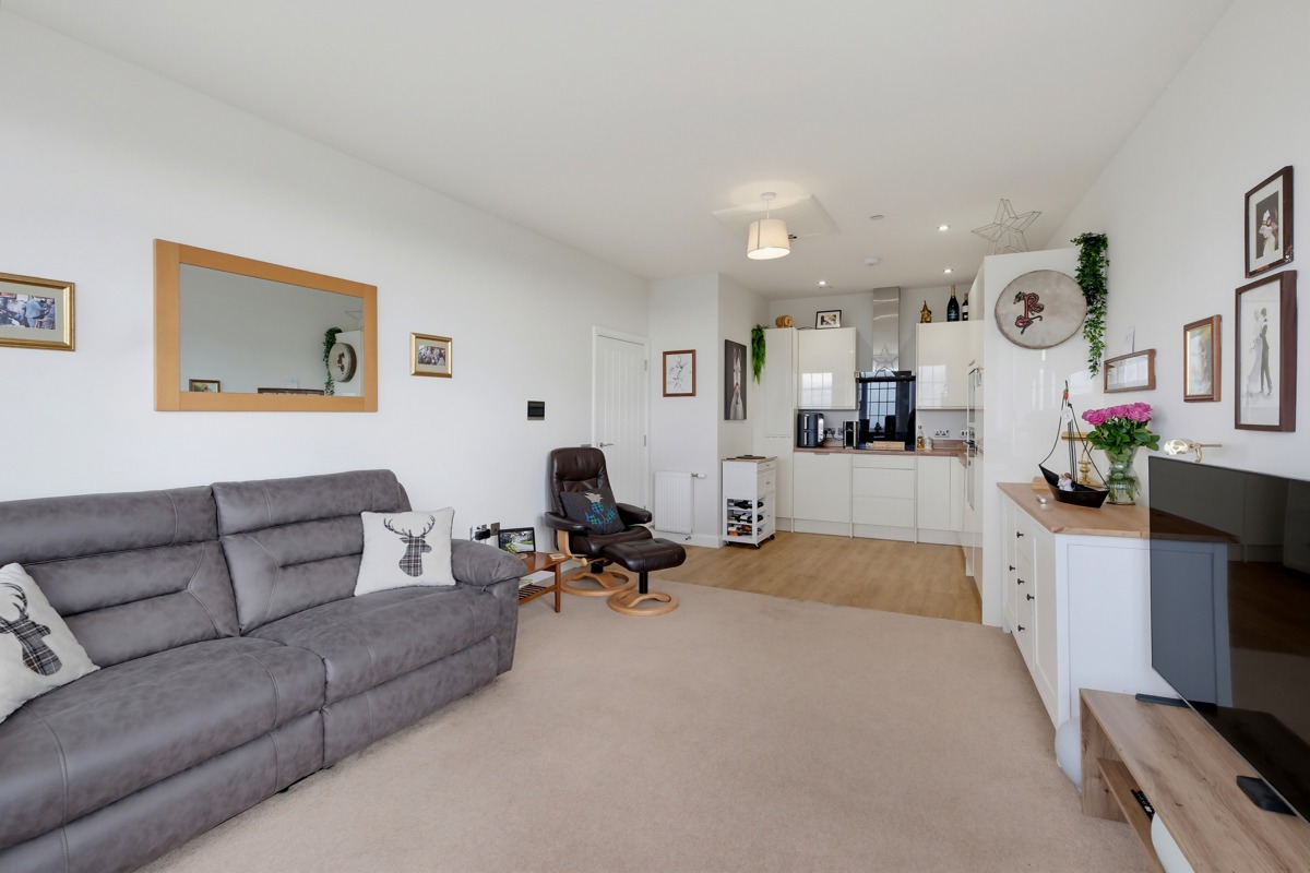 46 Langdale Court- 016.jpg