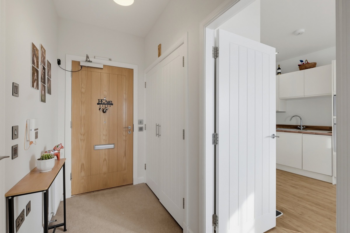 46 Langdale Court- 028.jpg
