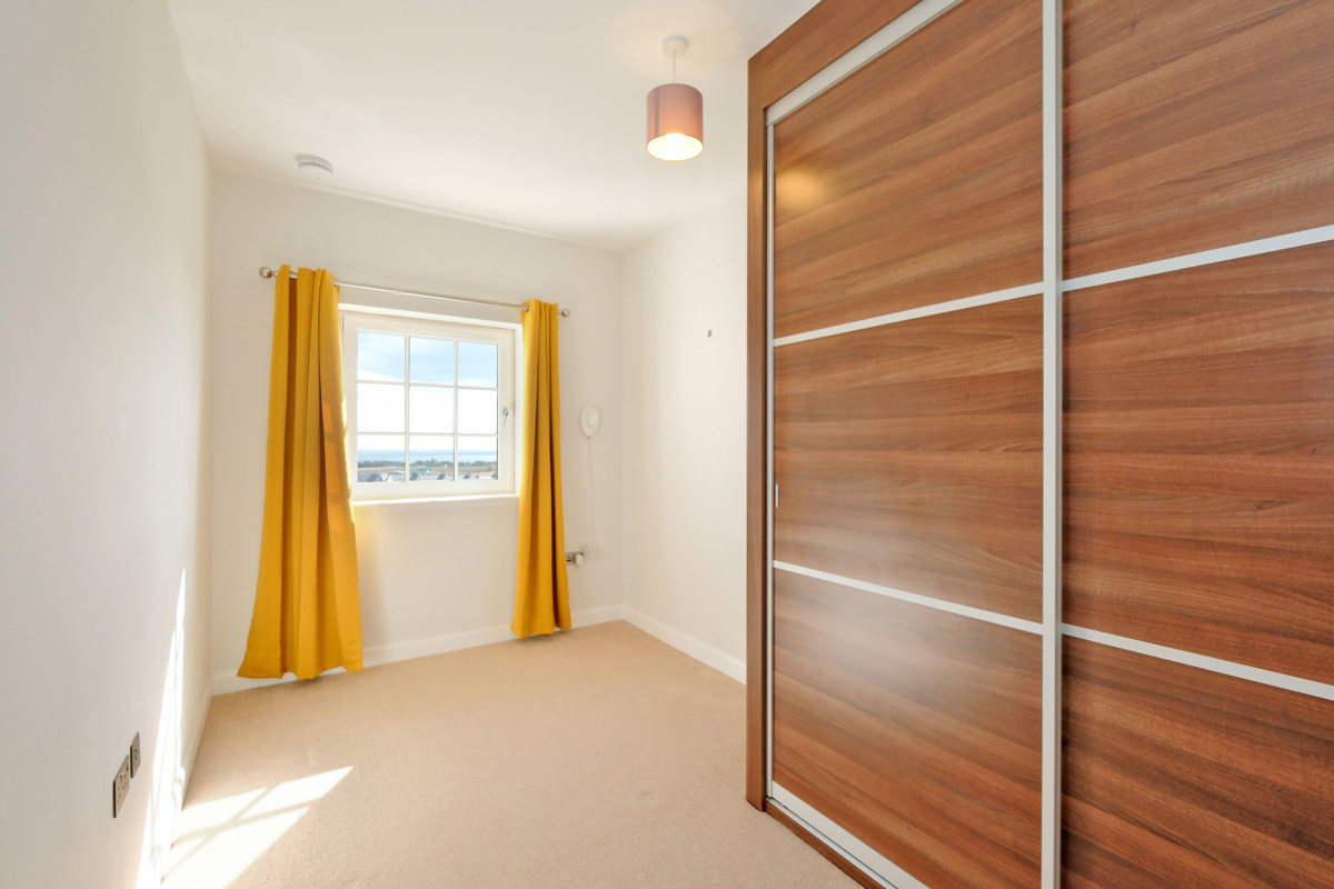 Landale Court 49 (25) 1435